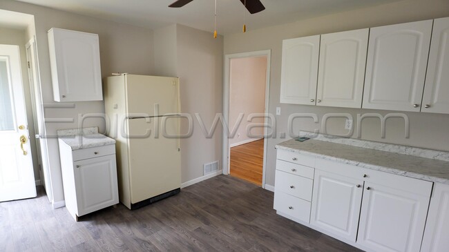 Foto del edificio - 5442 Gordon Ave NW
