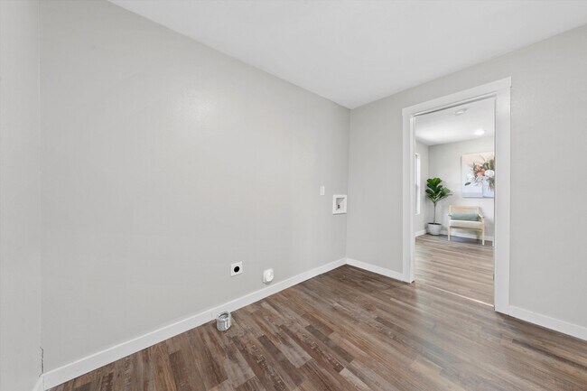 Building Photo - 3409 Speight Ave