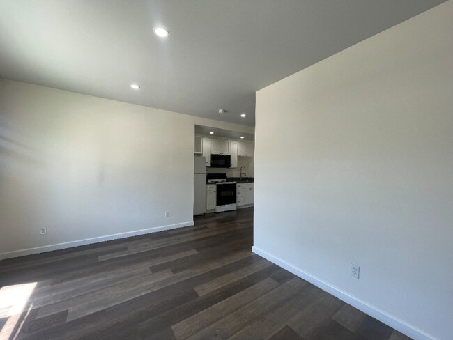 Foto del edificio - 2033 E 4th St