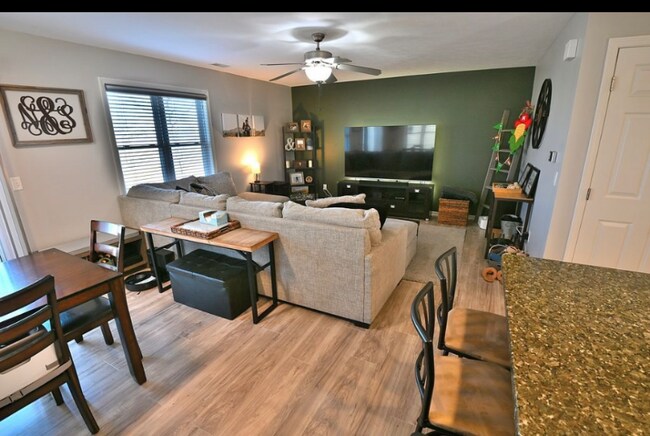 Foto del edificio - 8311 S 35th St