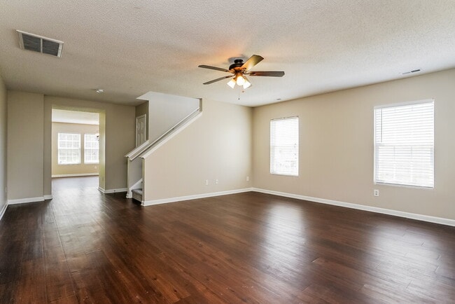 Building Photo - 1101 Tellis Dr