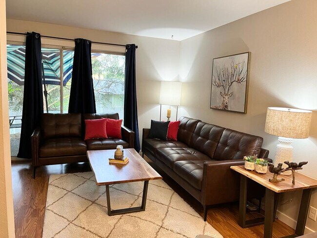 Foto del edificio - 1526 192nd St SE