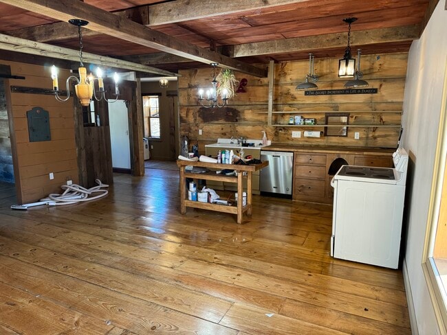 Foto del edificio - 106 Wheelock Ave