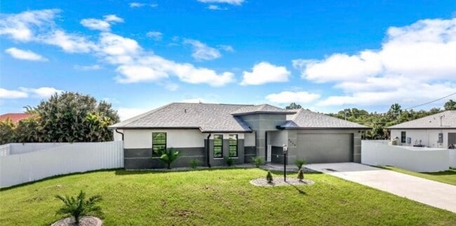 Building Photo - 4020 NW 41st Pl