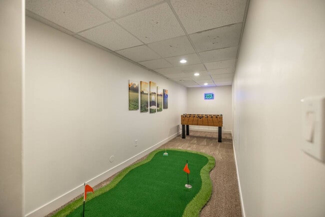 Building Photo - 1157 E Sego Lily Dr