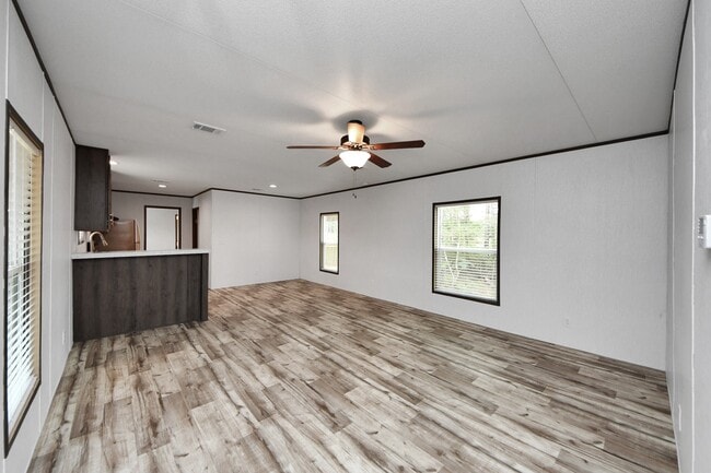 Building Photo - 1556 Brown Rd