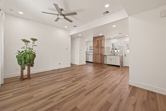 Building Photo - 339 E Delz Dr