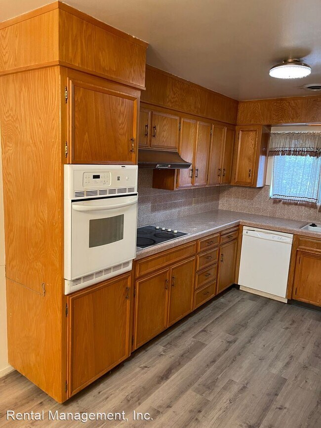 Building Photo - 3 br, 2 bath House - 2123 Arden Ln.