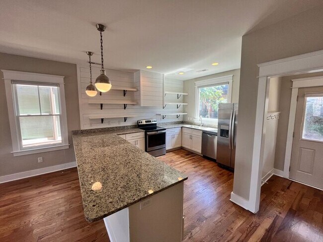 Building Photo - 1501D 9th Ave N