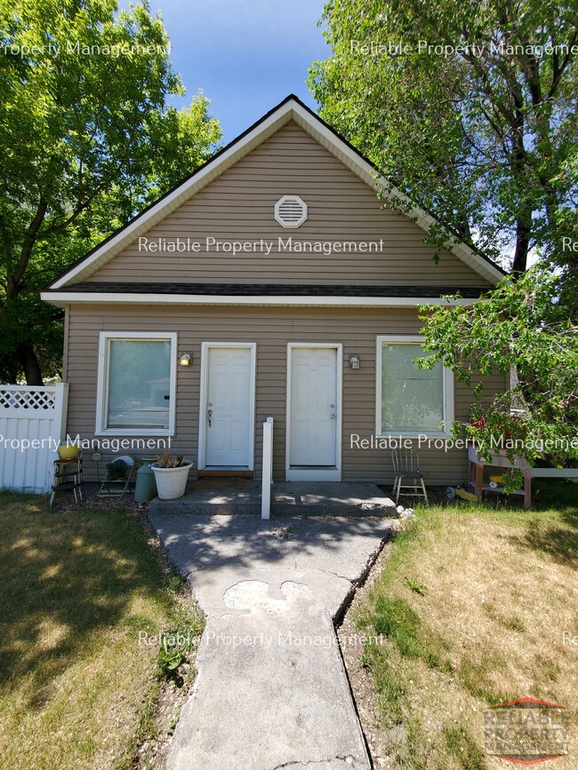 Foto del edificio - 1499 Mound Ave