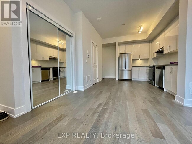 Building Photo - 9580 Islington Ave.