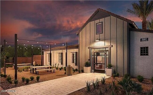 Foto del edificio - 1111 W Diamondback Dr