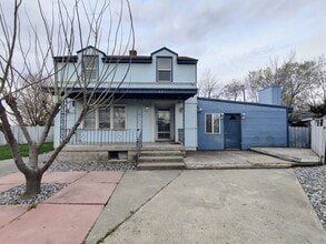 Building Photo - 421 George Washington Way
