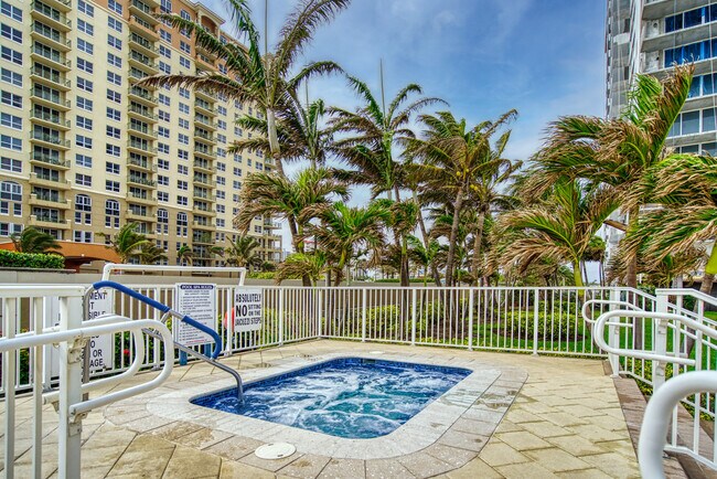 Foto del edificio - 2030 S Ocean Dr