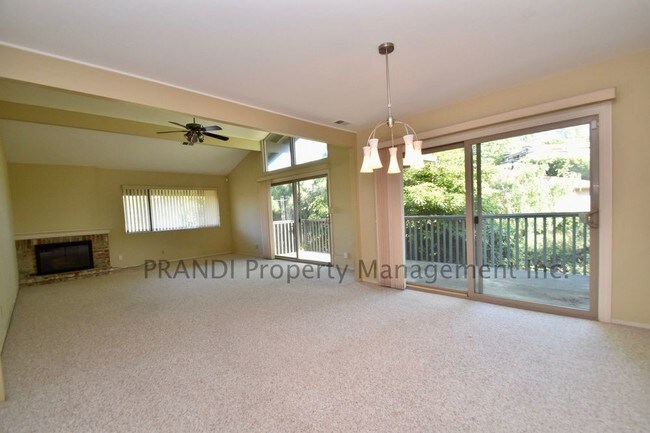 Building Photo - 44 Lyford Dr
