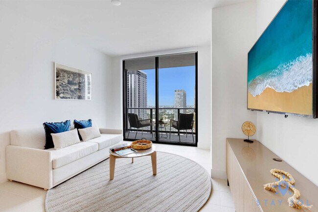 Foto del edificio - 601 NE 1st Ave