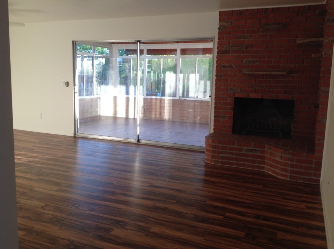 Building Photo - Beautiful Canyon View Home on a Cul de Sac