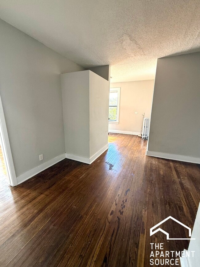 Foto del edificio - 6959 S Paxton Ave