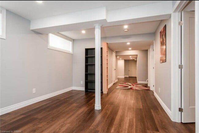 Building Photo - 35 Lemon Grass St