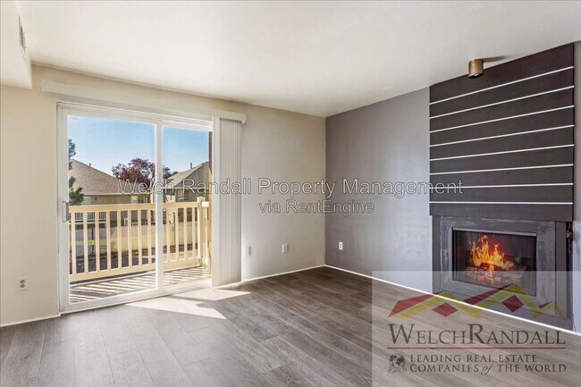 Building Photo - 5676 Meadow Ln