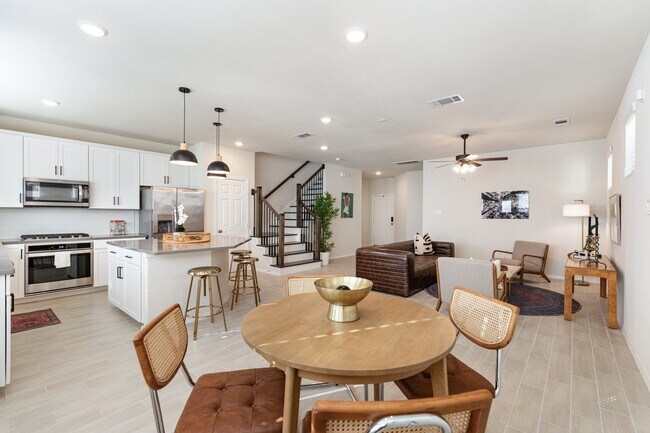 Foto del edificio - 3235 Longleaf Meadows Dr