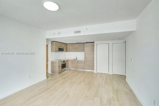 Foto del edificio - 1300 S Miami Ave