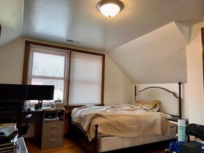 Building Photo - 1310 N Main St