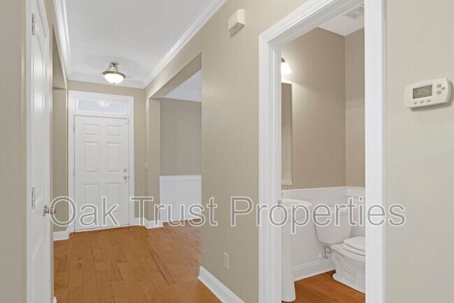 Photo - 5185 Celtic Dr House