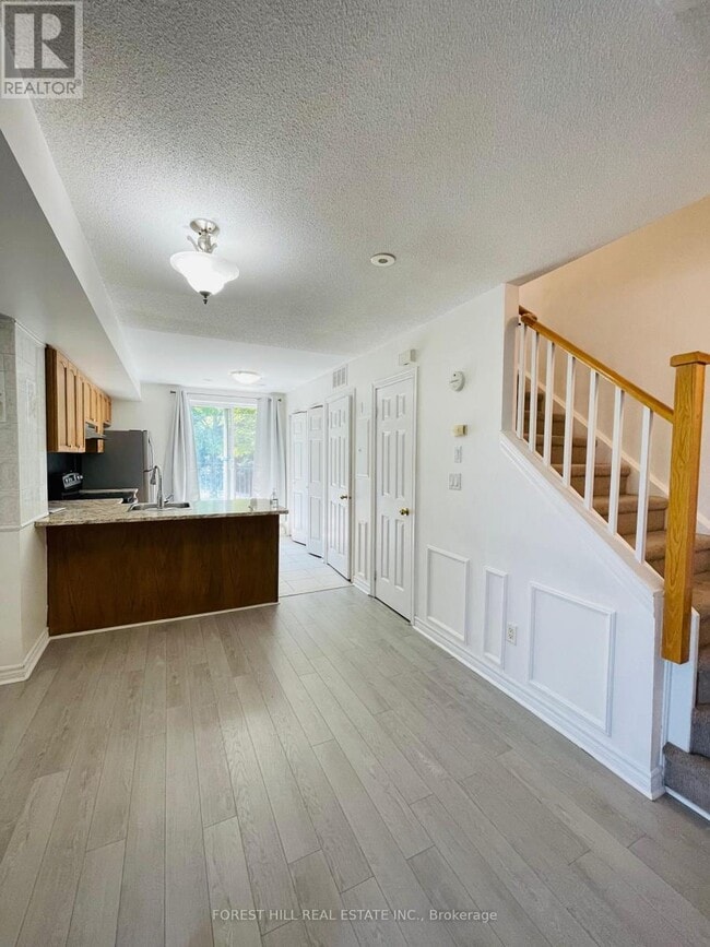 Photo du bâtiment - 870-870 Jane St