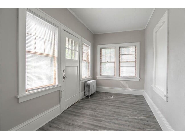 Building Photo - 3822 Fremont Ave N