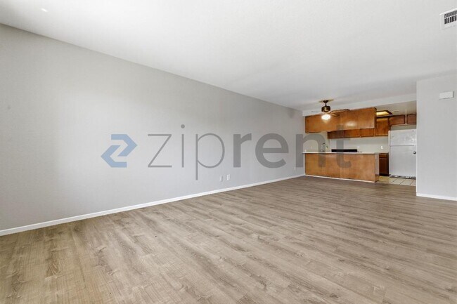 Foto del edificio - 34901 Marcia Rd