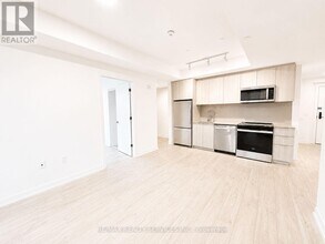 Building Photo - 740 Whitlock Ave