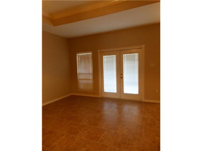 Building Photo - 2514 Windblown Dr