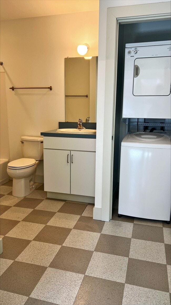 Building Photo - The Day Companies - Short North