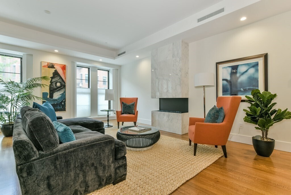 Foto principal - 198 W Brookline St