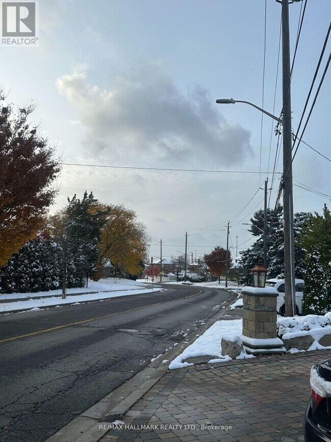Photo du bâtiment - 190 Falstaff Ave