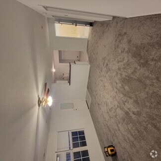 Building Photo - 212 Kronos Dr