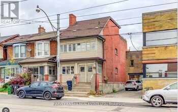 Building Photo - 1215 Bathurst St