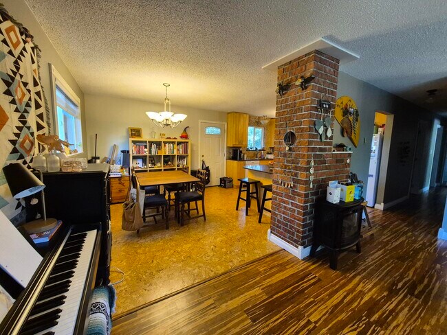 Photo du bâtiment - 3279 Zapata Pl