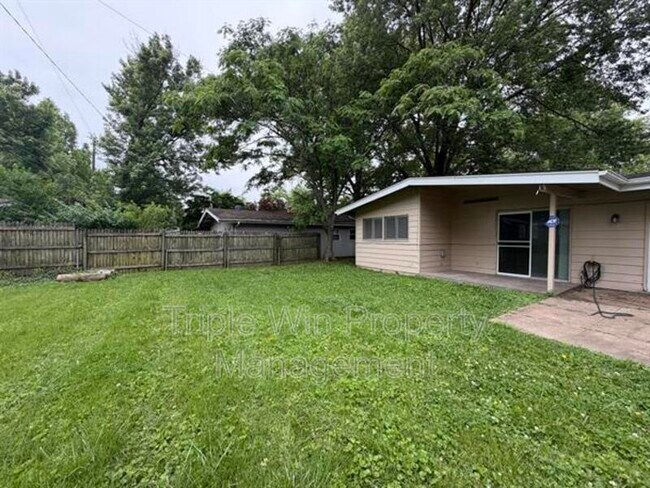 Building Photo - 410 Ridge Dr