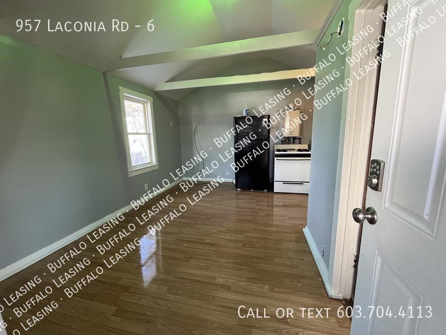 Foto principal - 957 Laconia Rd