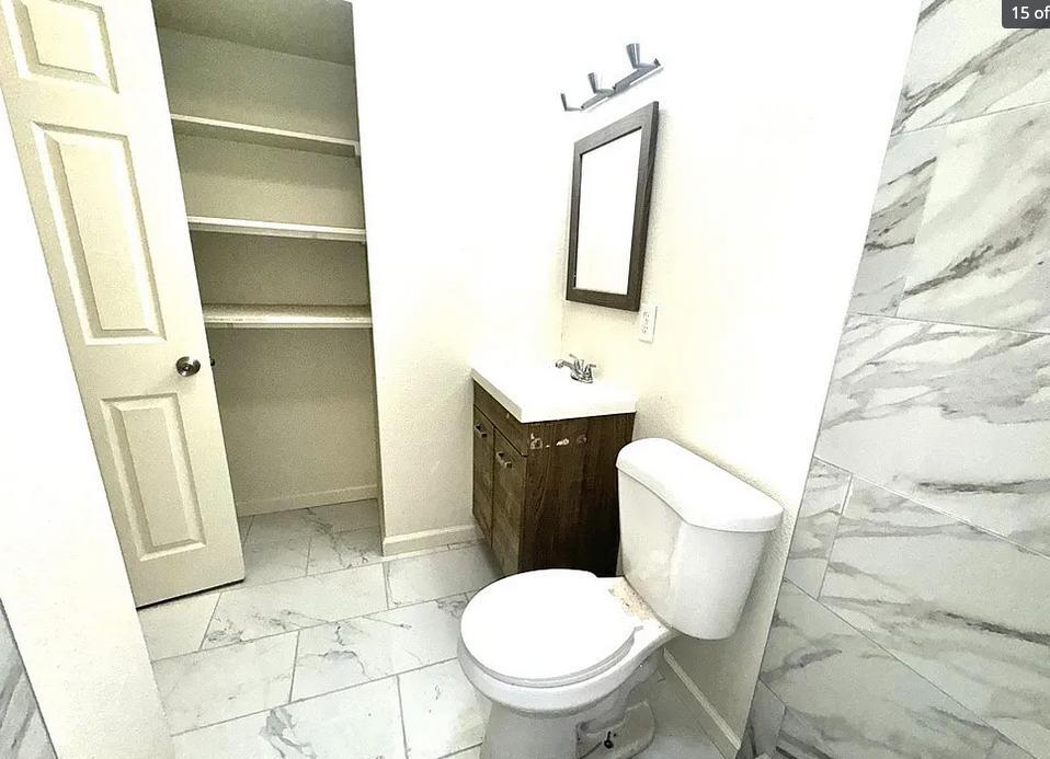 Foto del edificio - 4692 Randall Dr