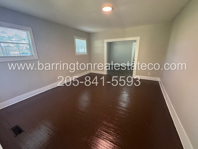 Building Photo - 1721 35th Ave N