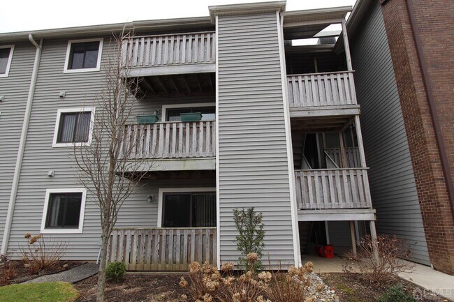 Foto del edificio - 5015 Ravens Crest Dr