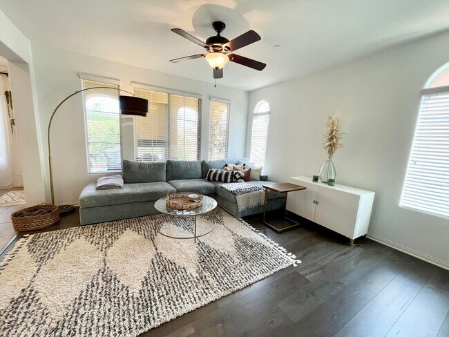 Foto del edificio - 6355 Via Stasera