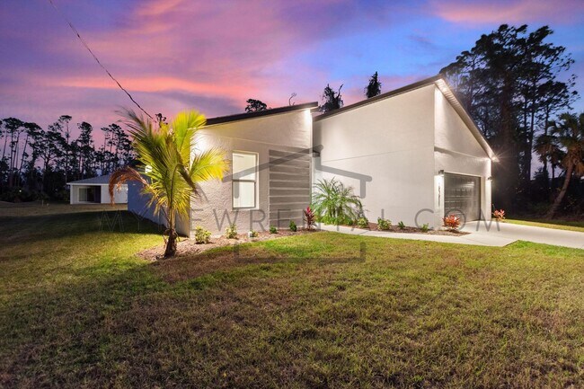Building Photo - Deposit-Free! Modern, energy efficient hom...