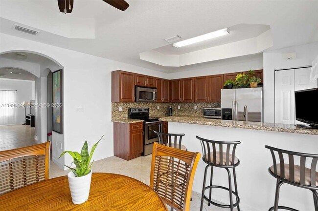 Foto del edificio - 970 SW 144th Ave