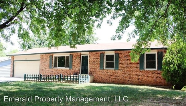 740 Dehoff Dr Manhattan, KS 66502 Rentals - Manhattan, KS 