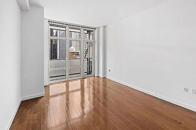 1600 Broadway, New York, NY 10019 - Townhome Rentals in New York NY ...