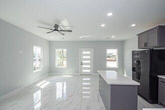 Building Photo - 6513 Avenue B